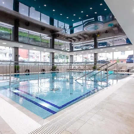 - 4 Person - Premium Baltic With Access * Rewal