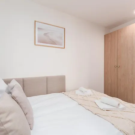 - 4 Person - Premium Baltic With Access Apartament Rewal