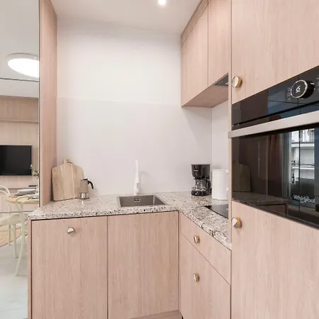 - 4 Person - Premium Baltic With Access * Rewal