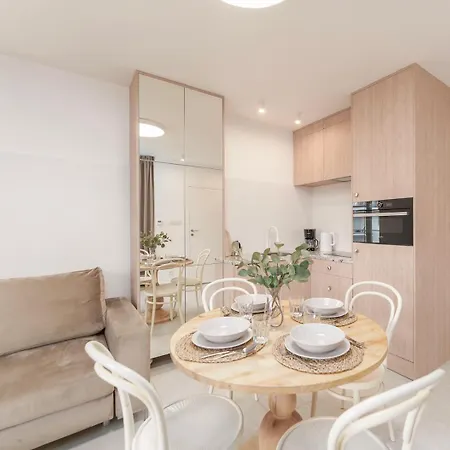 - 4 Person - Premium Baltic With Access Apartment Rewal